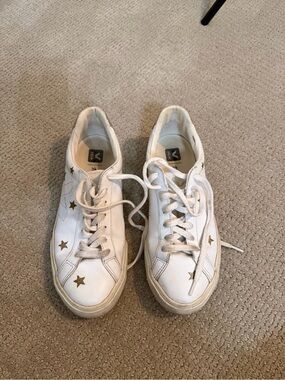 Veja White Star-Accent Women's Sneakers